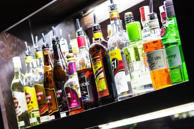 ALIBI. cocktail&music bar Praha